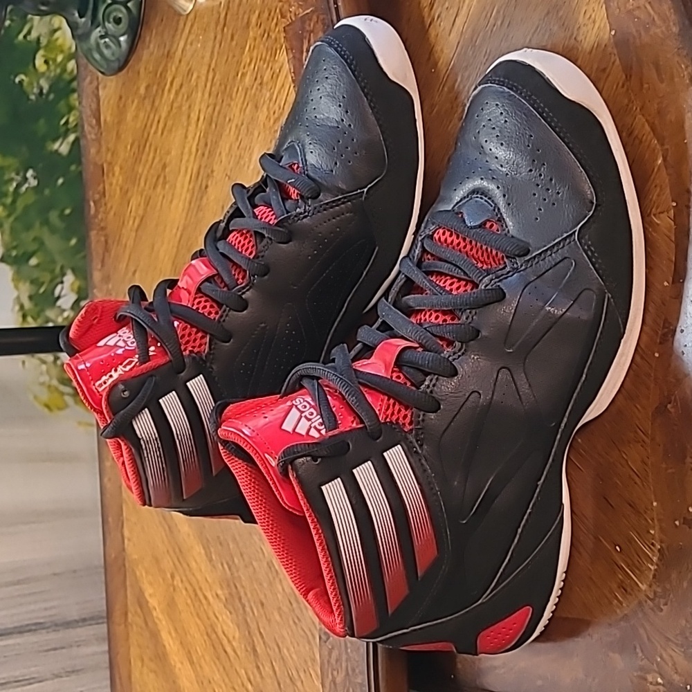 Adidas Next Level Speed Basketball Mens 9 black and red athletic high top shoes